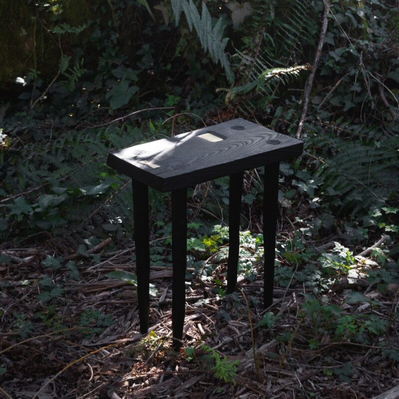 Mesa auxiliar LADISLAO